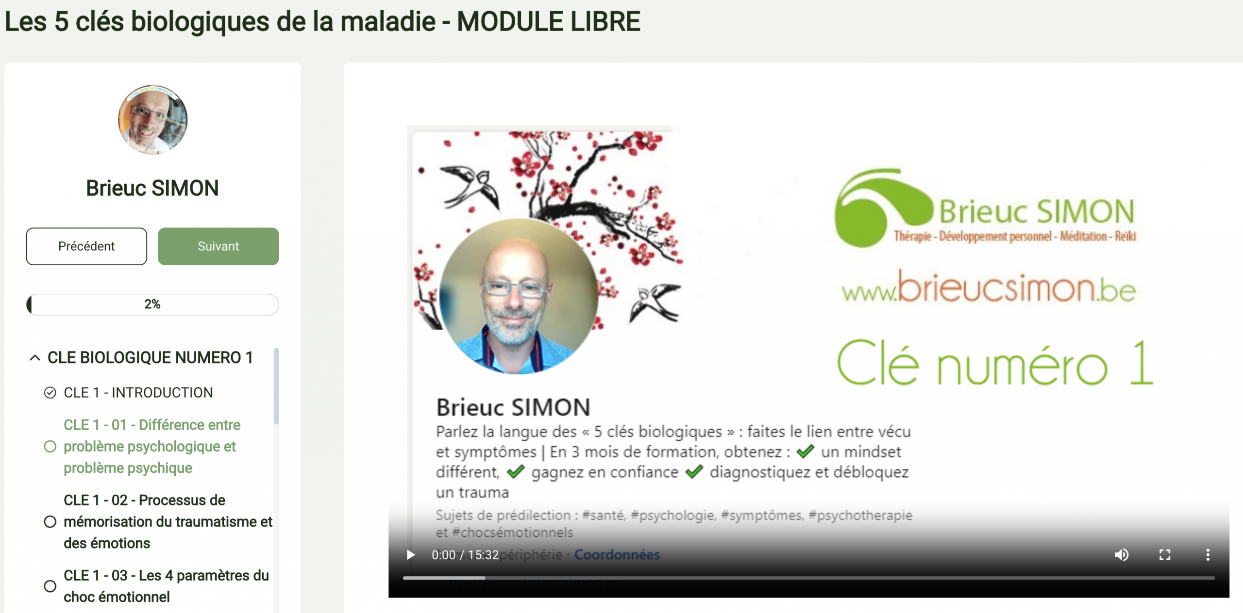 Formation automatisée Systeme.io – Transmettre avec humanité Illustration d’une formation en ligne automatisée via Systeme.io, pensée pour rester vivante, incarnée et proche des besoins des clients.